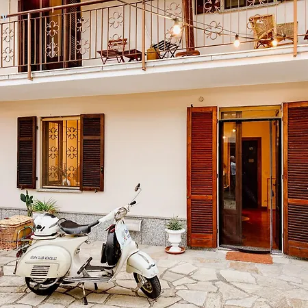 Amy - Casetta Di Charme Bed and Breakfast Βερτσέλλι