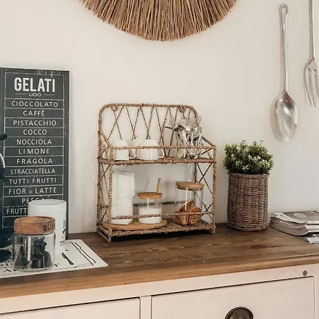 Amy Casetta Di Charme 3*