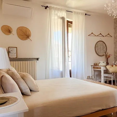 Amy Casetta Di Charme 3*